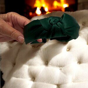 Womens Forest Green Satin Headbead~ NWOT